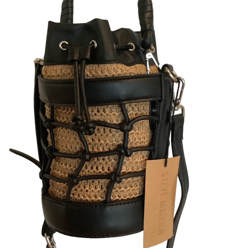 Steve Madden Natblack Blochan Drawstring Bucket Bag New - Picture 2 of 6